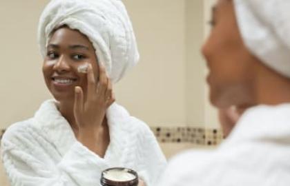 The litigants on the screen are not actors